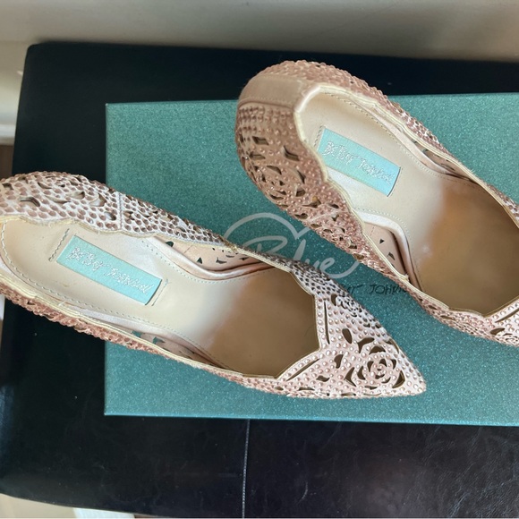 Amazing Betsy Johnson Heels - Picture 2 of 4